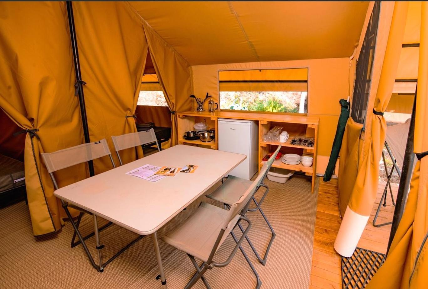 Hotel Camping Onlycamp Les Berges De L'Yonne Coulanges-sur-Yonne Zewnętrze zdjęcie